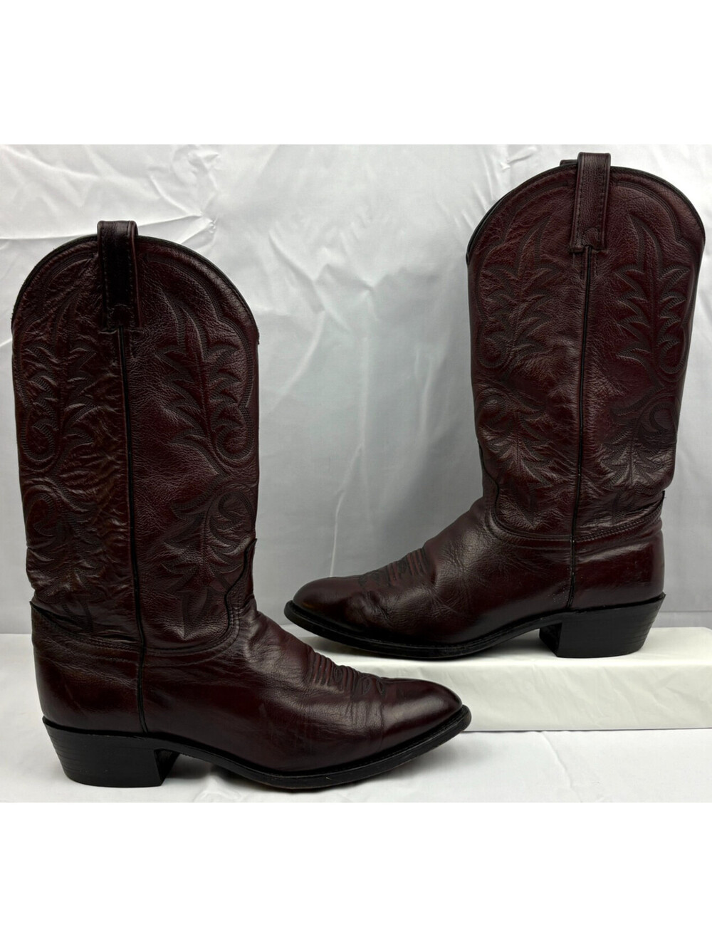 J. Chisholm Handcrafted Black Cherry Men's 10.5D Western Cowboy Boots Model 5513